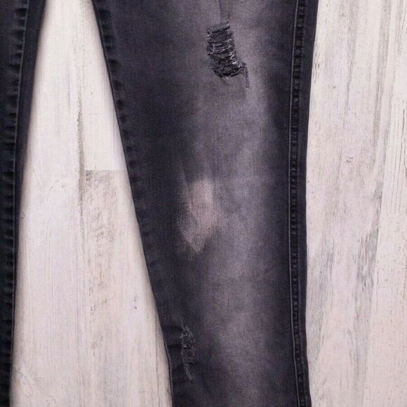 33x27 Free People Black Distressed Destroyed Ankle - Picture 6 of 13